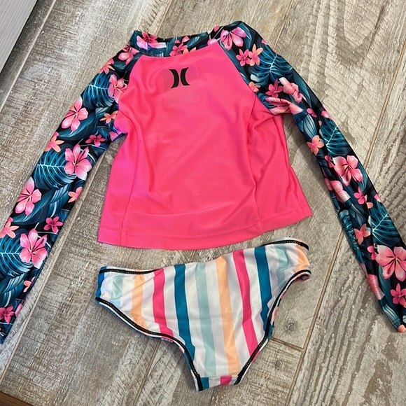 3T Hurley Bathing Suit - Picture 3 of 3